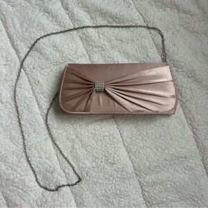 Mia Deluca - Elegant Pink Wristlet with Pleated Design